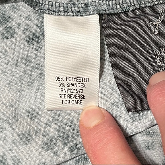 Simply Vera Vera Wang Green Patterned Dress with Tie Front Sz Med - Picture 7 of 10